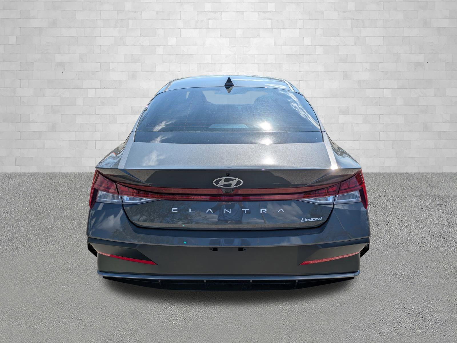 New 2026 Ecotronic Gray Hyundai Limited image 3