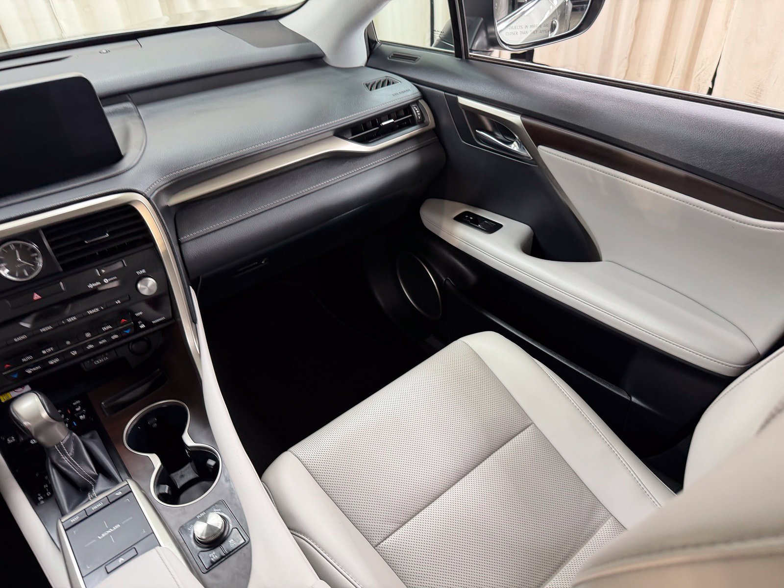 Used 2022 Silver Lexus 350 image 52