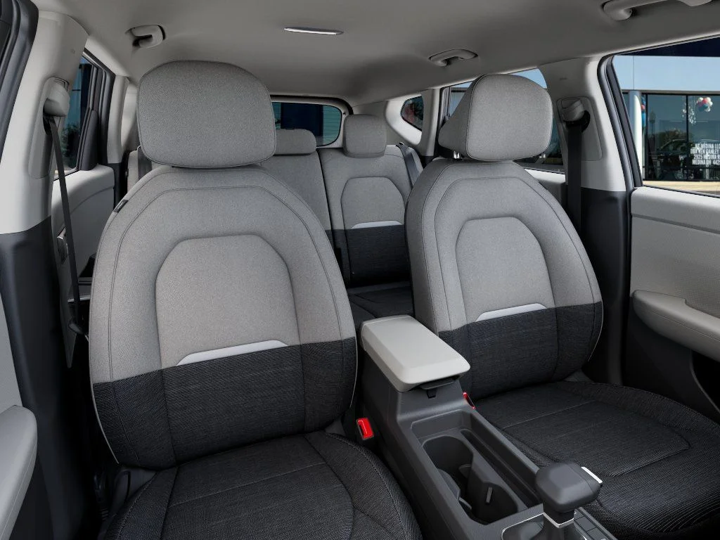 New 2027 Ivory Silver Kia LX image 15