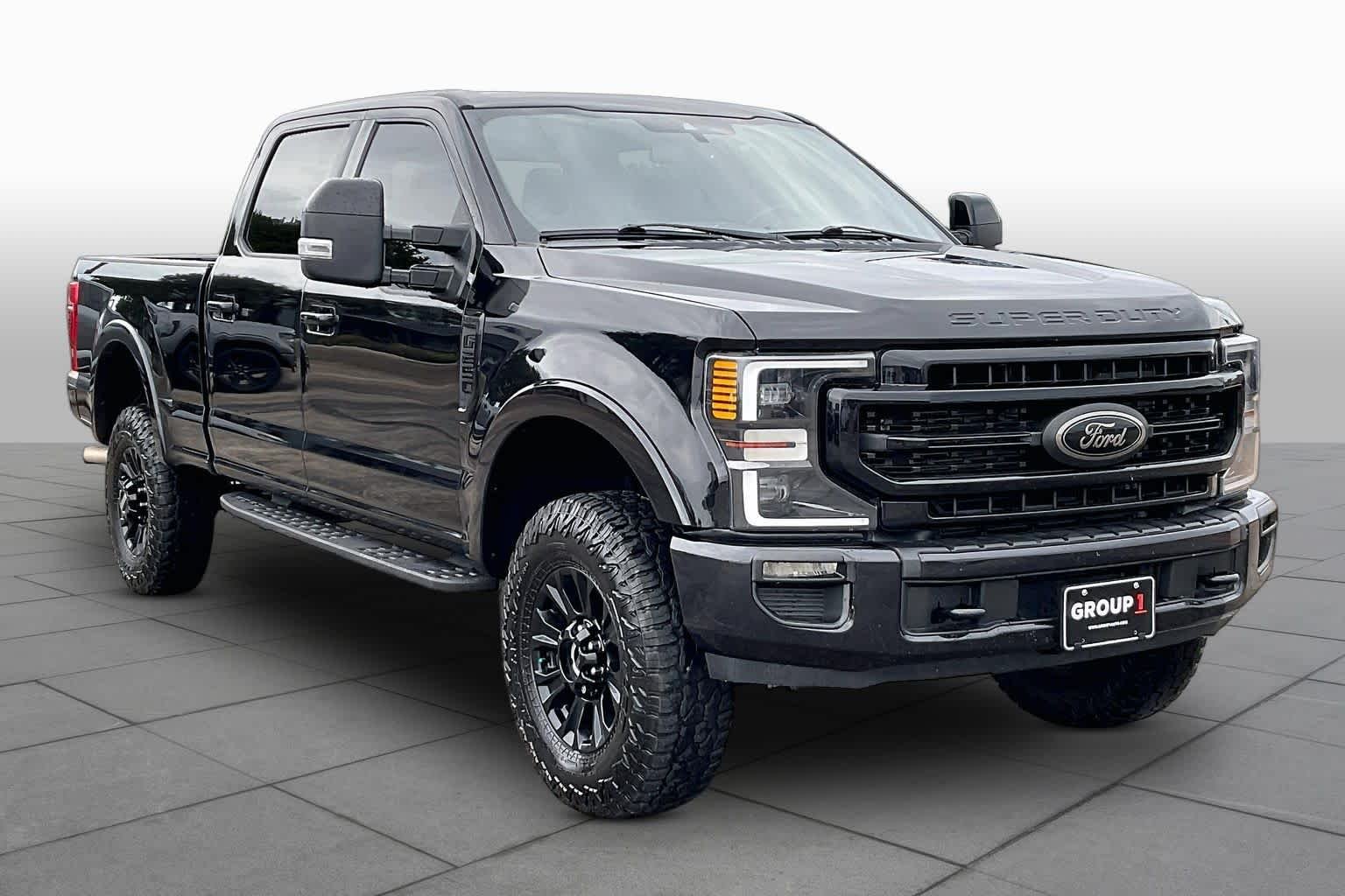 Used 2022 Agate Black Metallic Ford LARIAT image 3