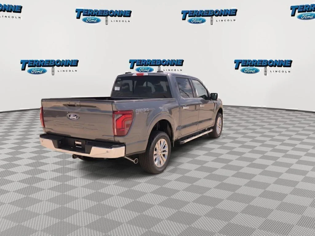 Used 2025 Gray Metallic Ford Lariat image 8