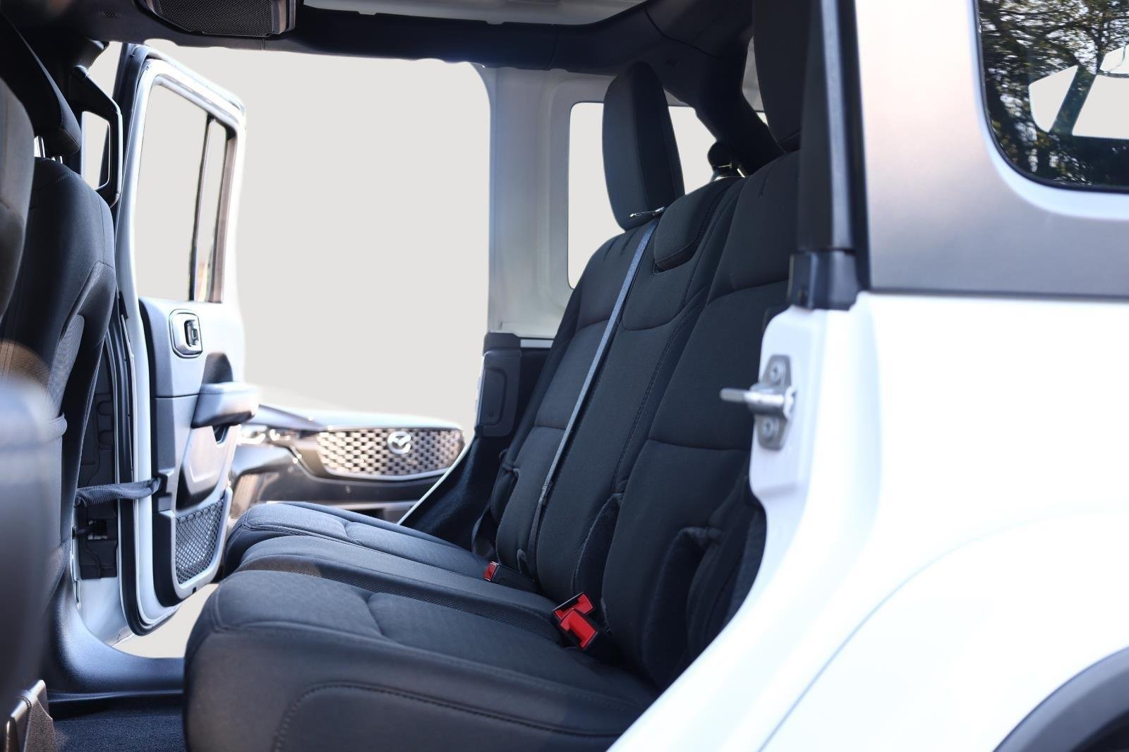 Used 2020 Bright White Clearcoat Jeep Sahara image 17