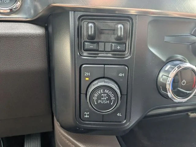 New 2026 Glacier Gray Metallic Tri-Coat Ford F-350® King Ranch® image 23