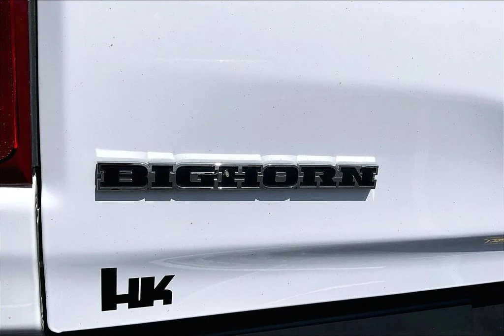 Certified Used 2022 White Ram Big Horn/Lone Star image 24