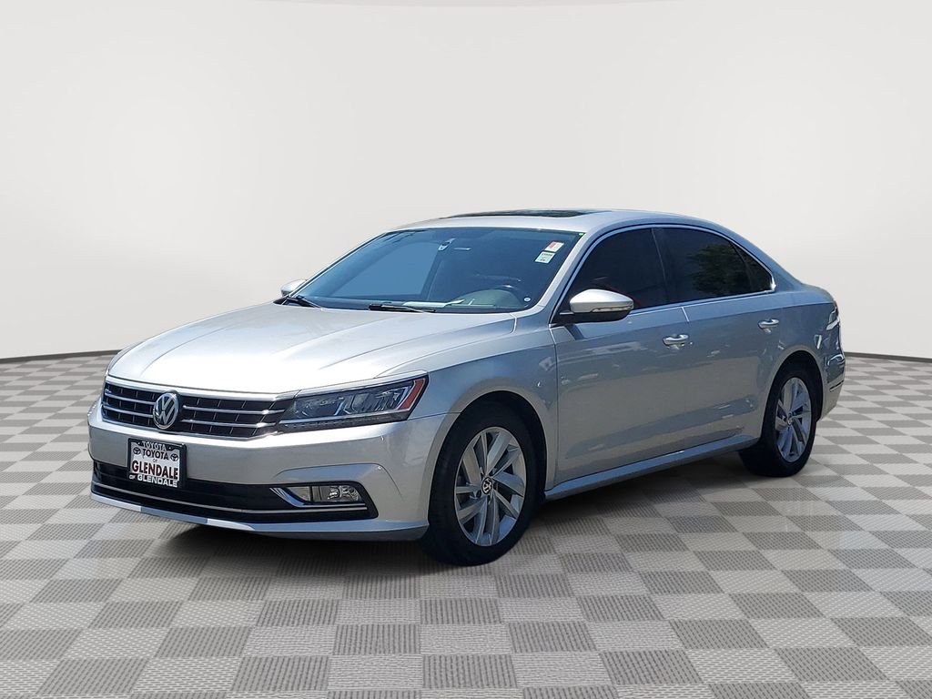 Used 2018 Volkswagen Passat SE with VIN 1VWBA7A35JC050087 for sale in Glendale, CA