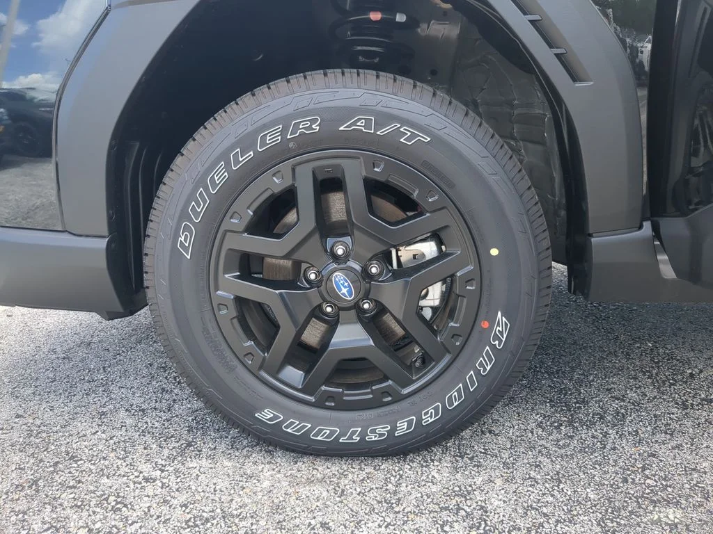 New 2026 CRYSTAL BLACK SILICA Subaru Wilderness image 34