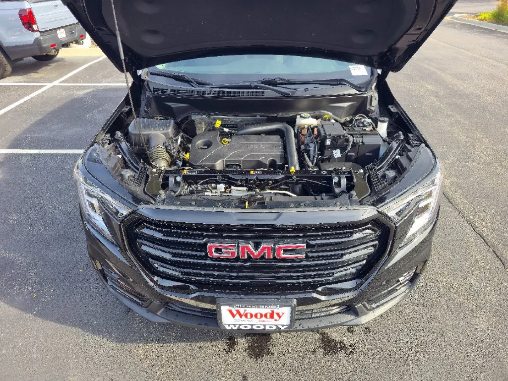 Certified Used 2024 Ebony Twilight Metallic GMC SLE image 29