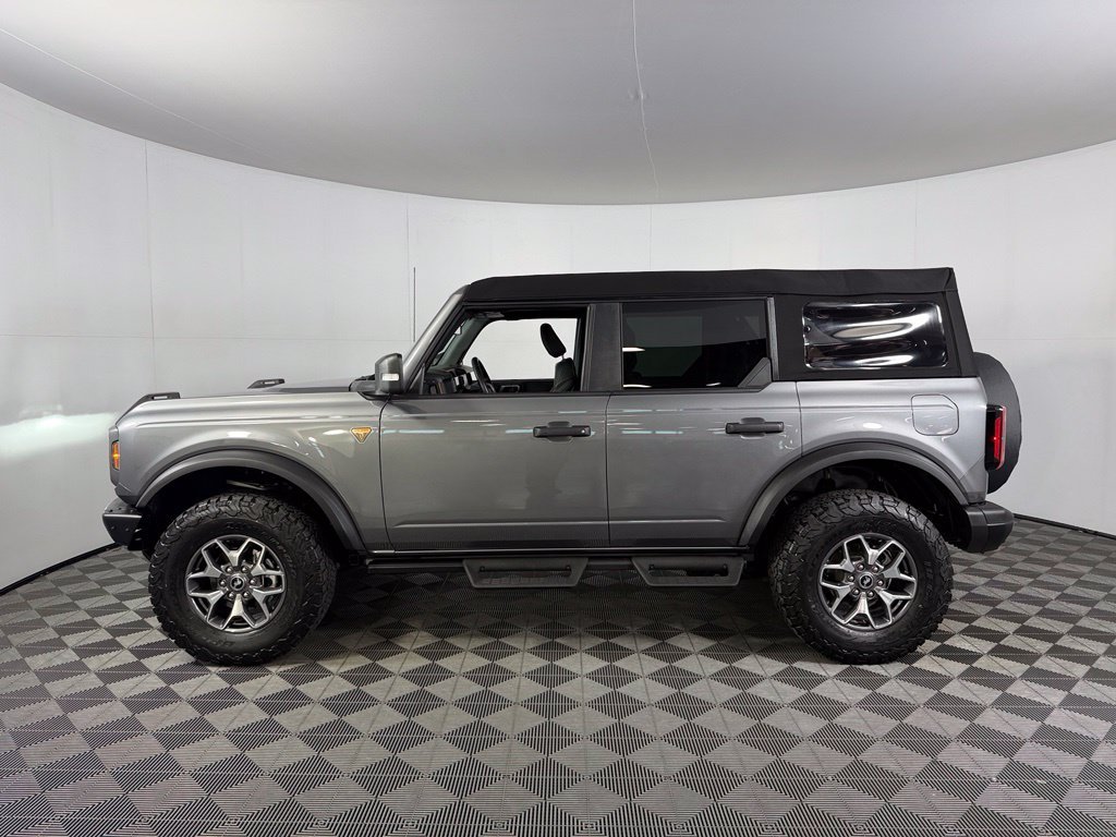 Used 2024 Gray Ford Badlands image 11