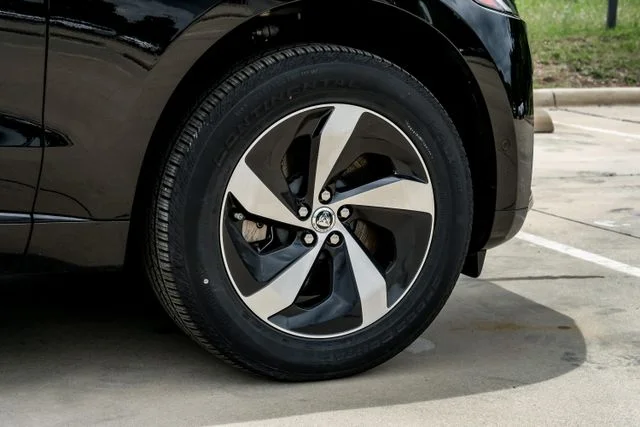 2026 Jaguar F-Pace R-Dynamic S - Photo 66