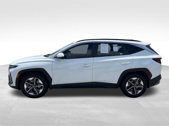 Used 2026 White Hyundai SEL image 2