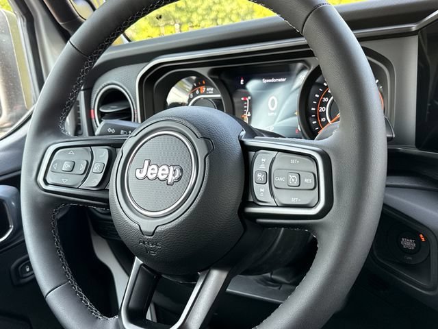 New 2026 Bright White Clear-Coat Exterior Paint Jeep Shadow Ops image 14