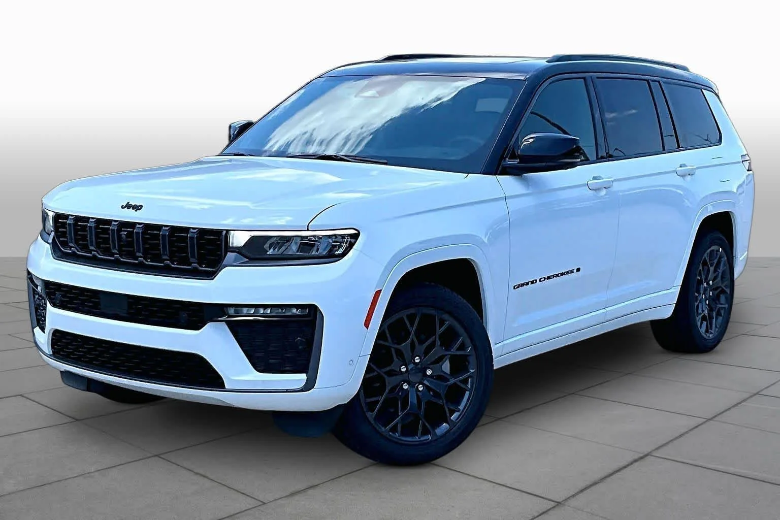 New 2026 Bright White Clear-Coat Exterior Paint Jeep Summit image 2