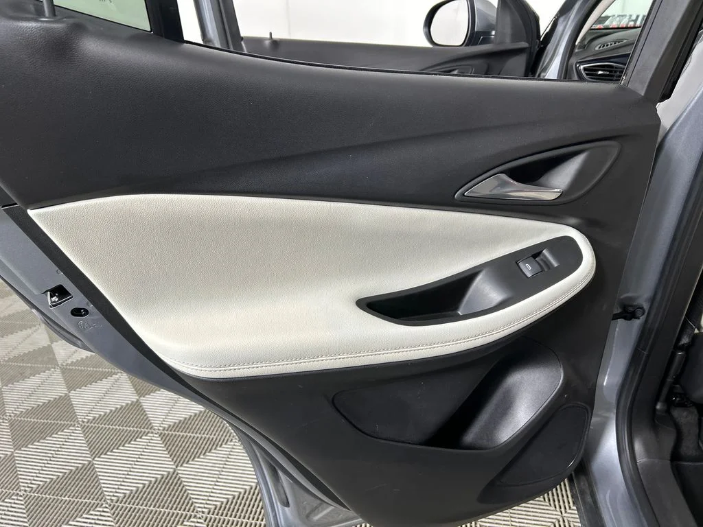 Used 2023 Gray Buick Preferred image 16