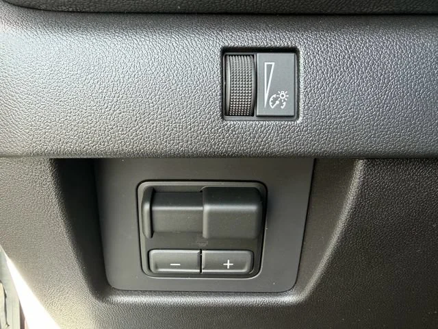 New 2026 Summit White Chevrolet LT image 19