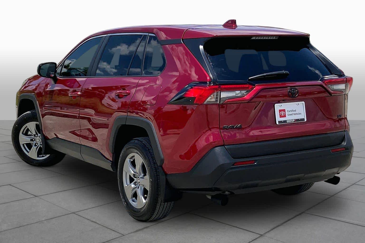 Used 2025 Ruby Flare Pearl Toyota LE image 12