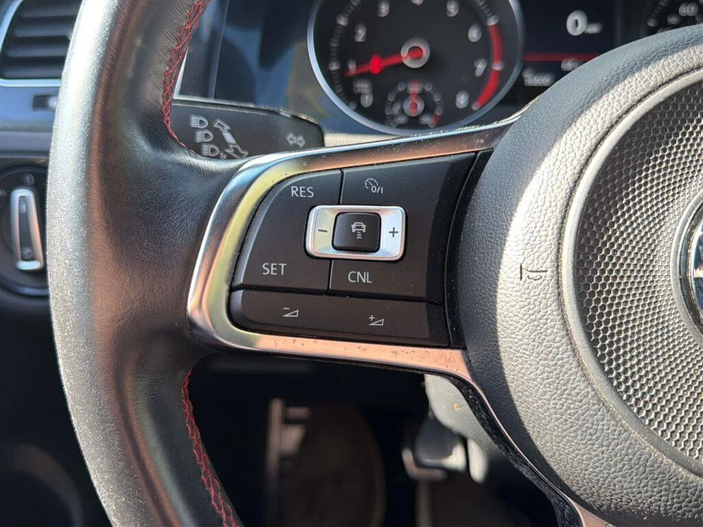 Used 2017 Deep Black Pearl Volkswagen S image 8