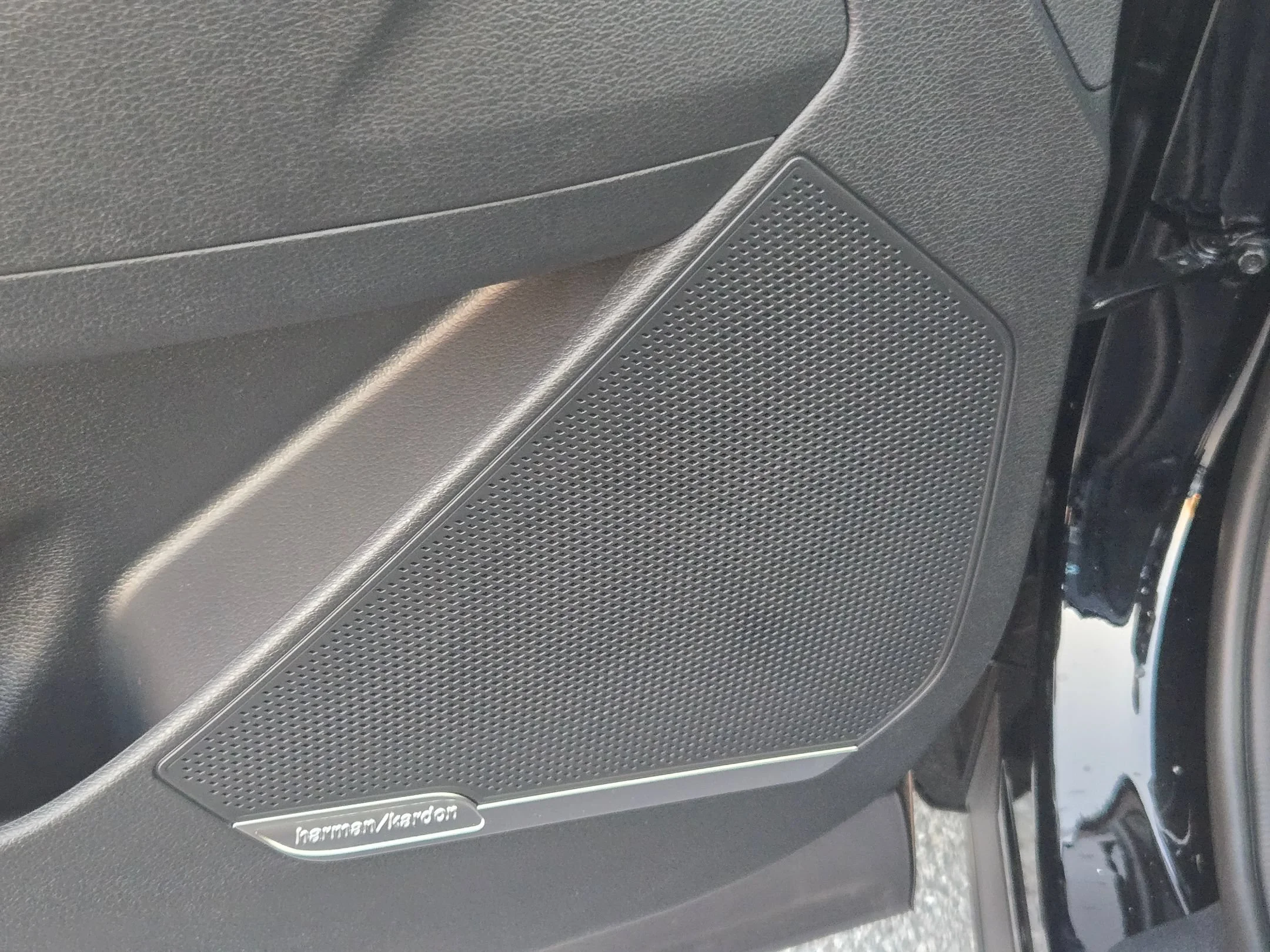 New 2026 Ebony Black Kia SX-Prestige image 17