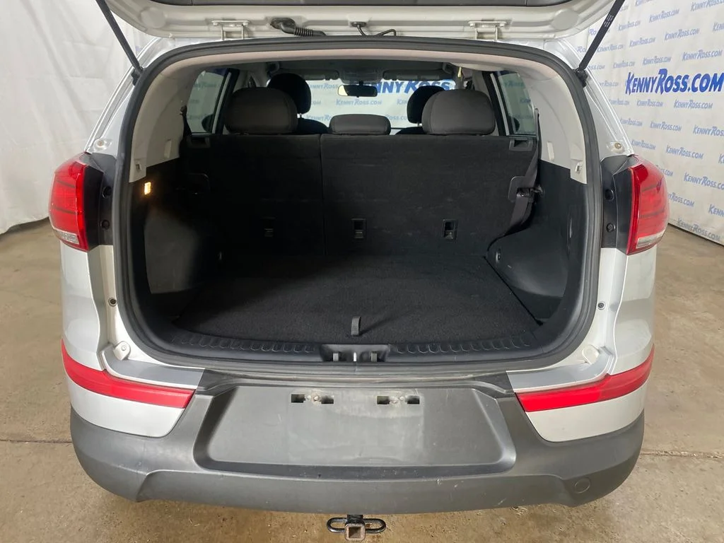 Used 2016 Silver Kia LX image 14