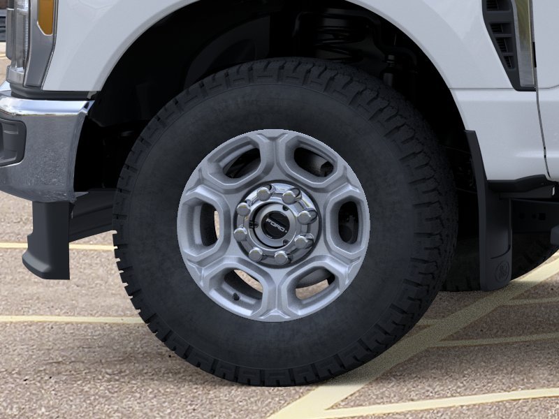 New 2026 Oxford White Ford F-250® XLT image 19