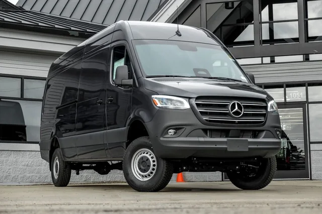 2026 Mercedes-Benz Sprinter 2500 Cargo 170 WB