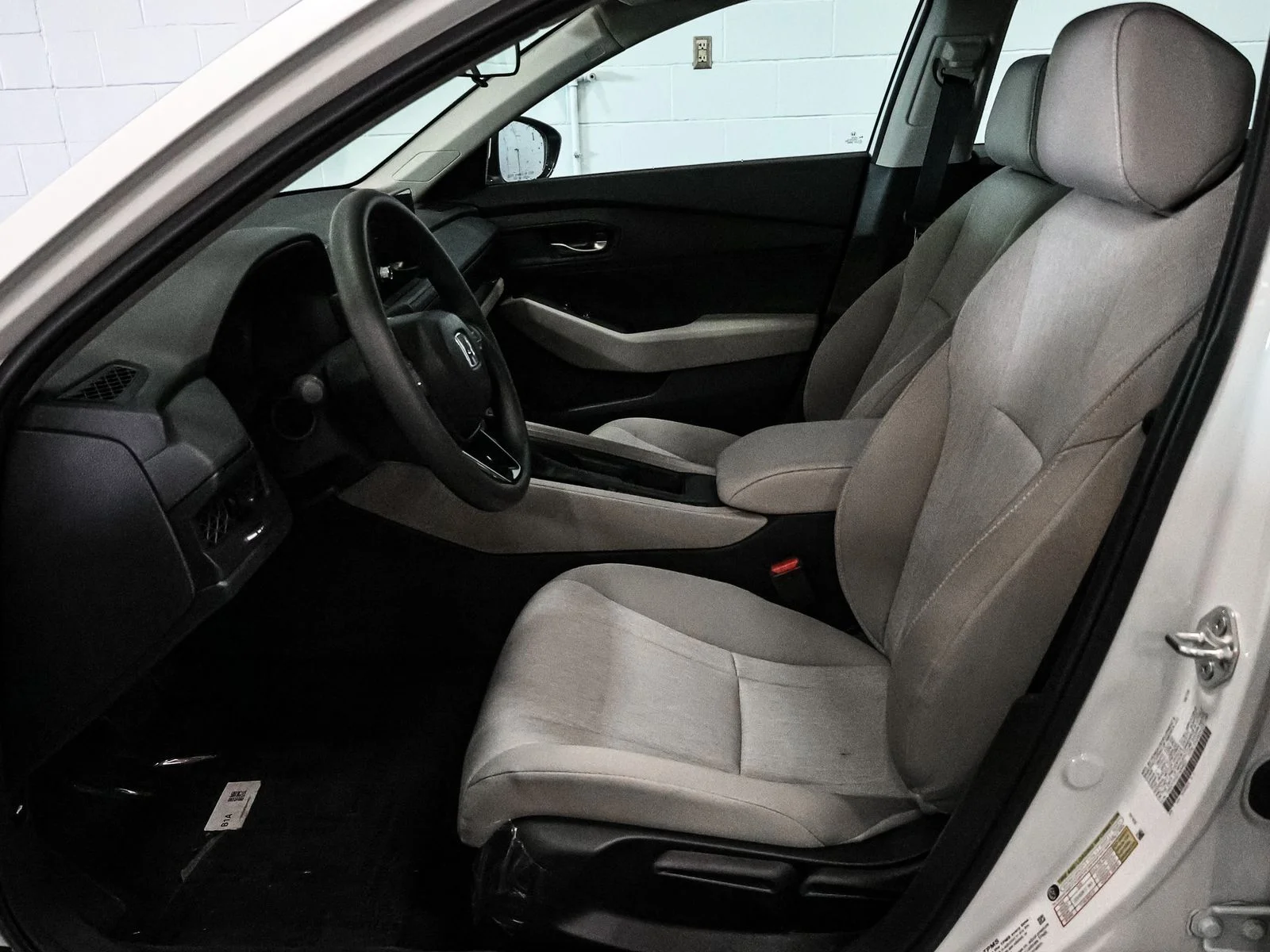 New 2026 Platinum White Pearl Honda LX image 20