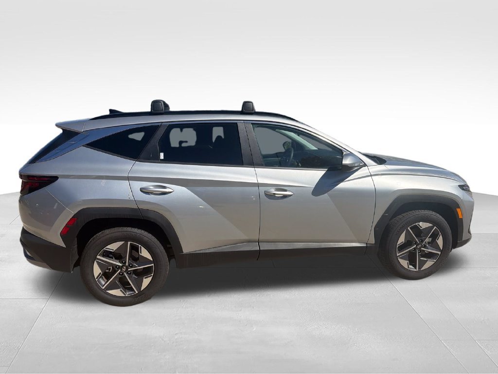Used 2026 Silver Hyundai SEL image 6