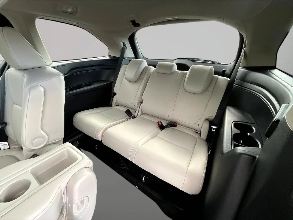 New 2027 Platinum White Pearl Honda EX-L image 25