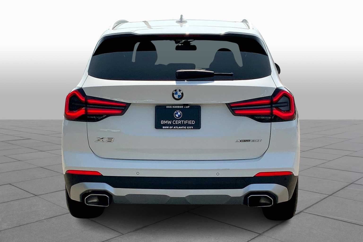 Certified Used 2023 Alpine White BMW xDrive30i image 4