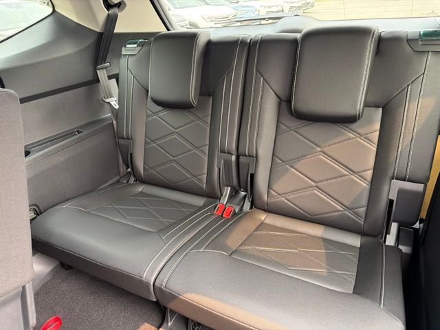 New 2026 Black Volkswagen 2.0T SE w/Technology image 13