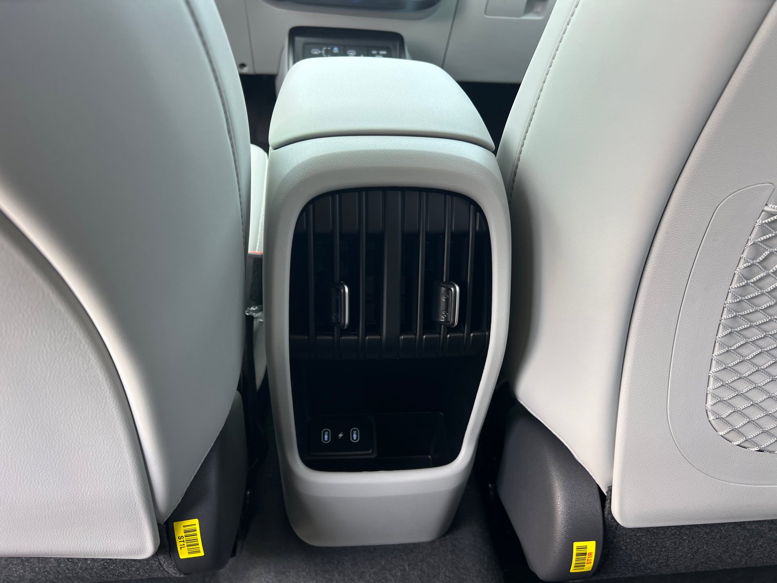 New 2026 Abyss Black Pearl Hyundai SEL Premium image 16