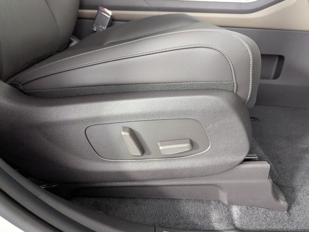 2026 Kia Carnival EX - Photo 39