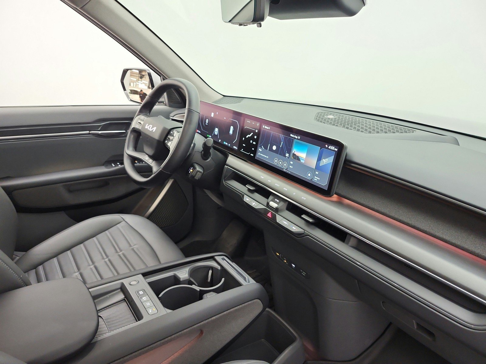 Used 2024 Pebble Gray Kia Land image 18