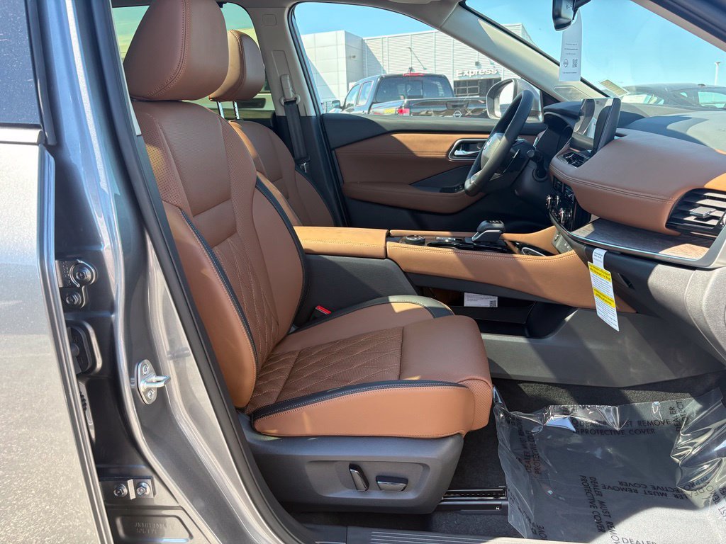 New 2026 Gun Metallic Nissan Platinum image 20