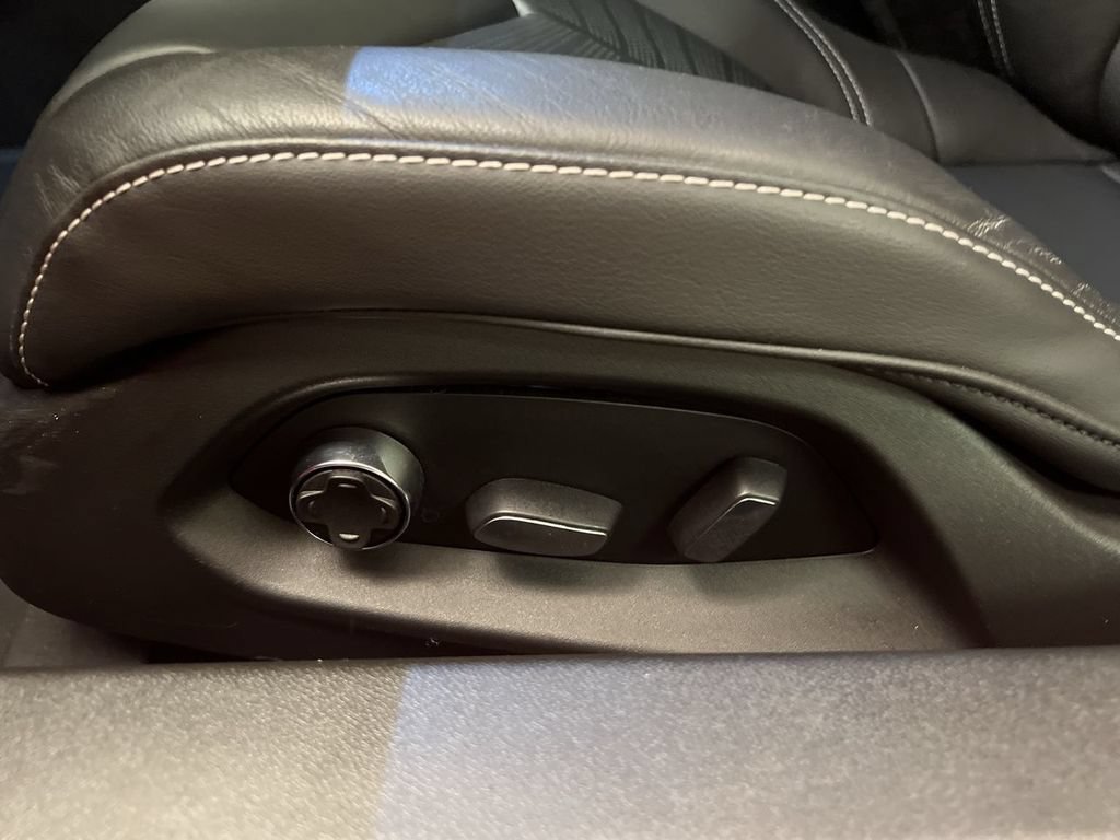 2023 Chevrolet Corvette 2LT - Photo 12