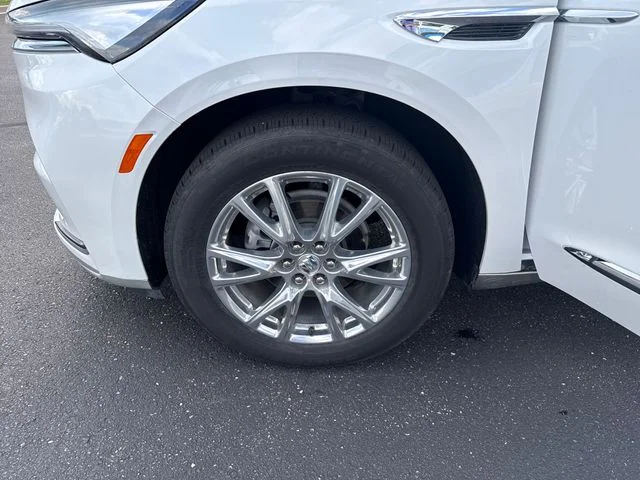 Used 2023 White Buick Essence image 32