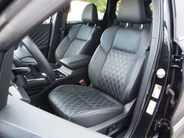 Used 2022 Black Mitsubishi SEL image 15