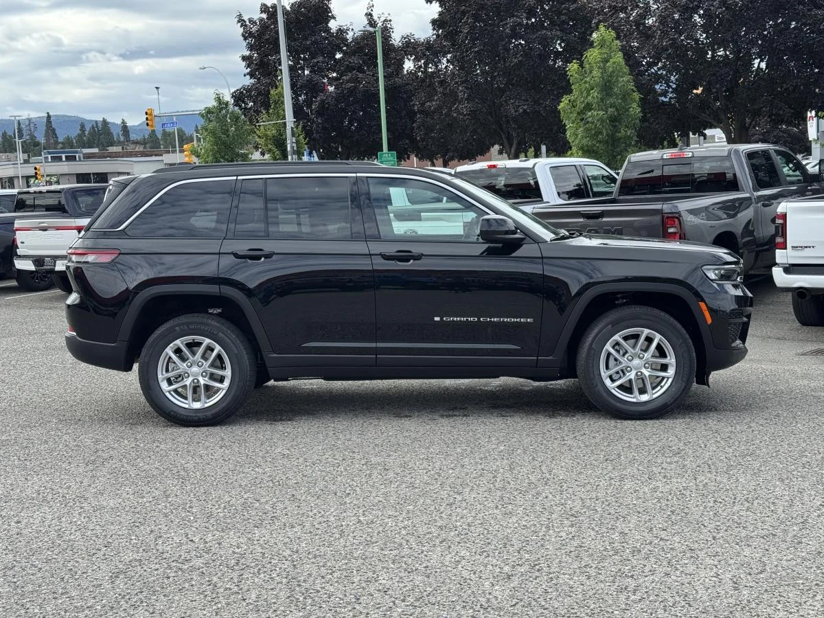 New 2026 Black Jeep Laredo image 4