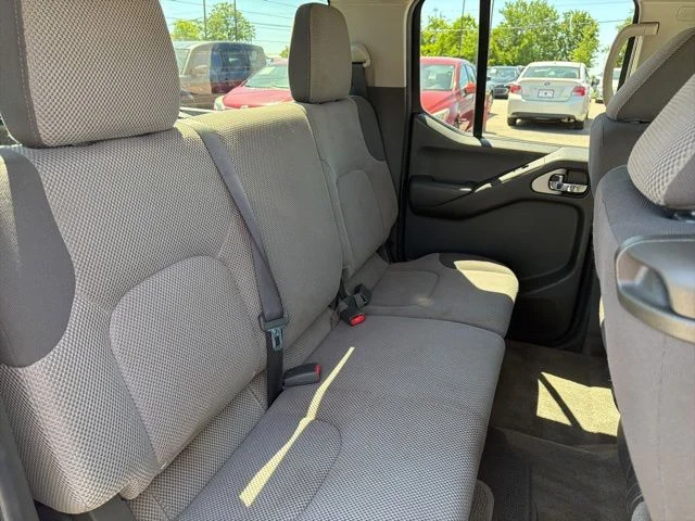 Used 2012 Silver Suzuki Sport image 21