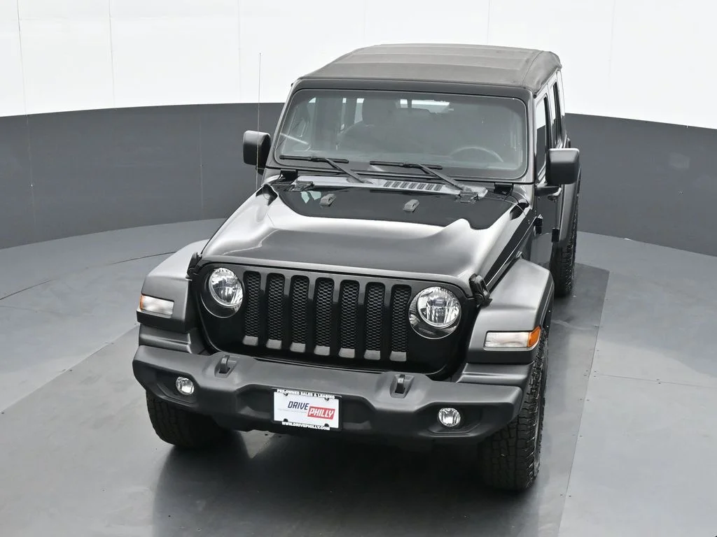 Used 2022 Black Jeep Unlimited Sport image 15