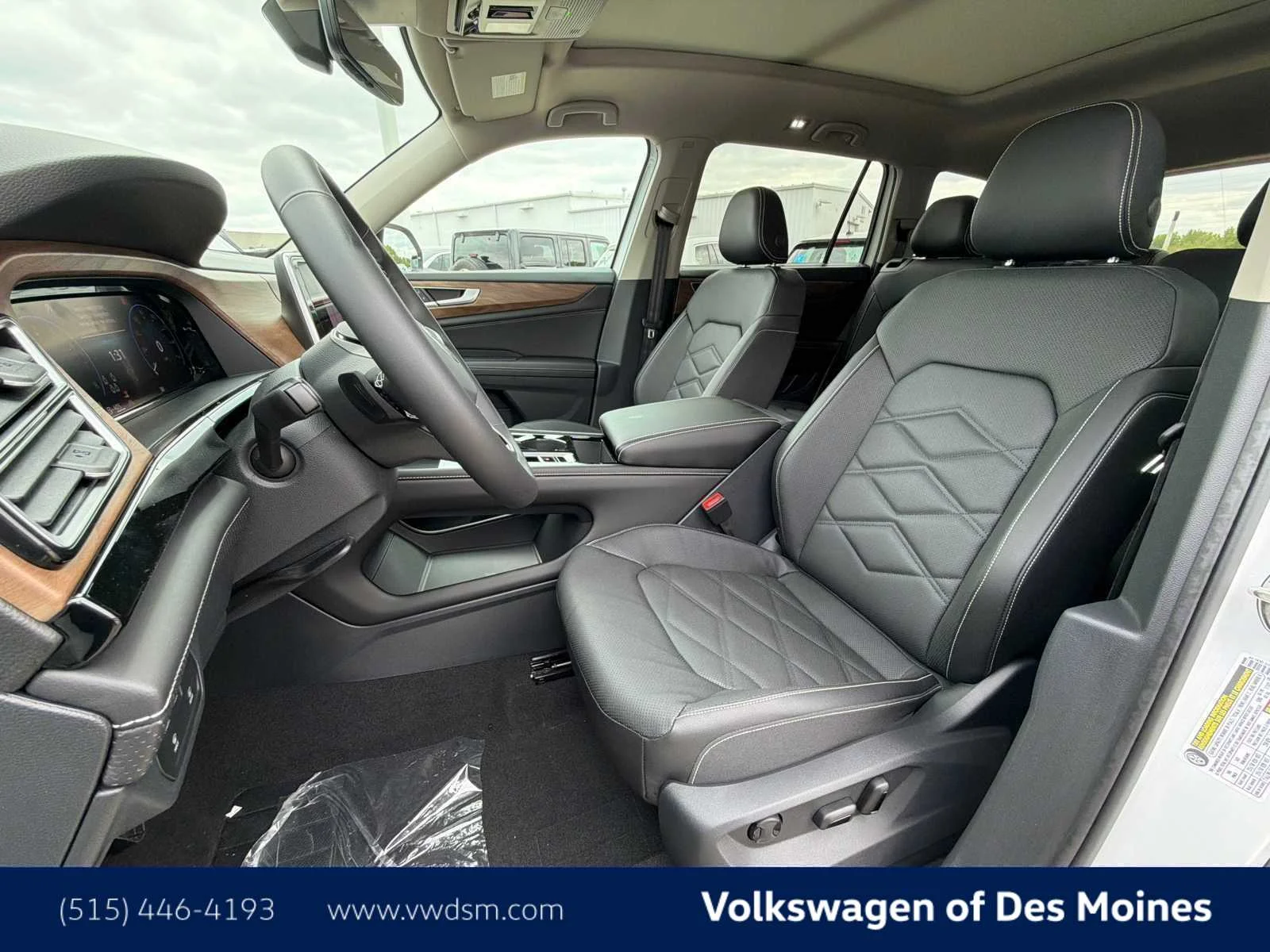 New 2026 Opal White Pearl Volkswagen 2.0T SE w/Technology image 11