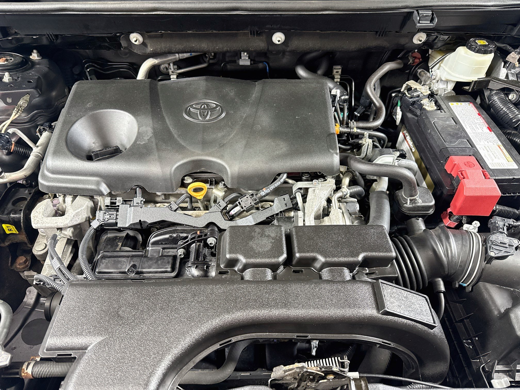 Used 2021 Magnetic Gray Metallic Toyota LE image 26