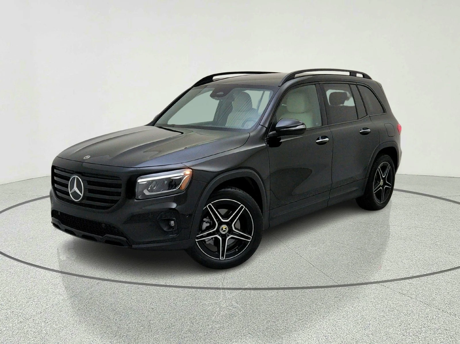 2026 Mercedes-Benz GLB GLB 250's photo