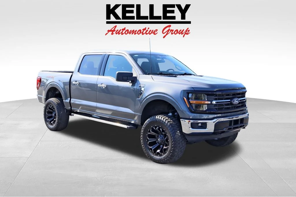 Used 2025 Gray Ford XLT image 1