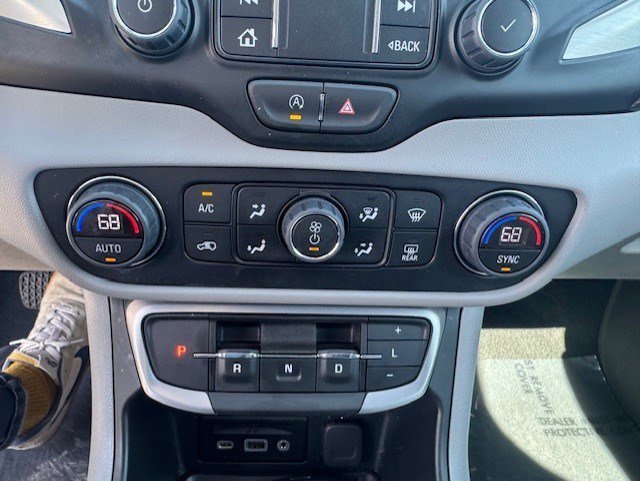 Used 2024 White Frost Tri-Coat GMC SLT image 20