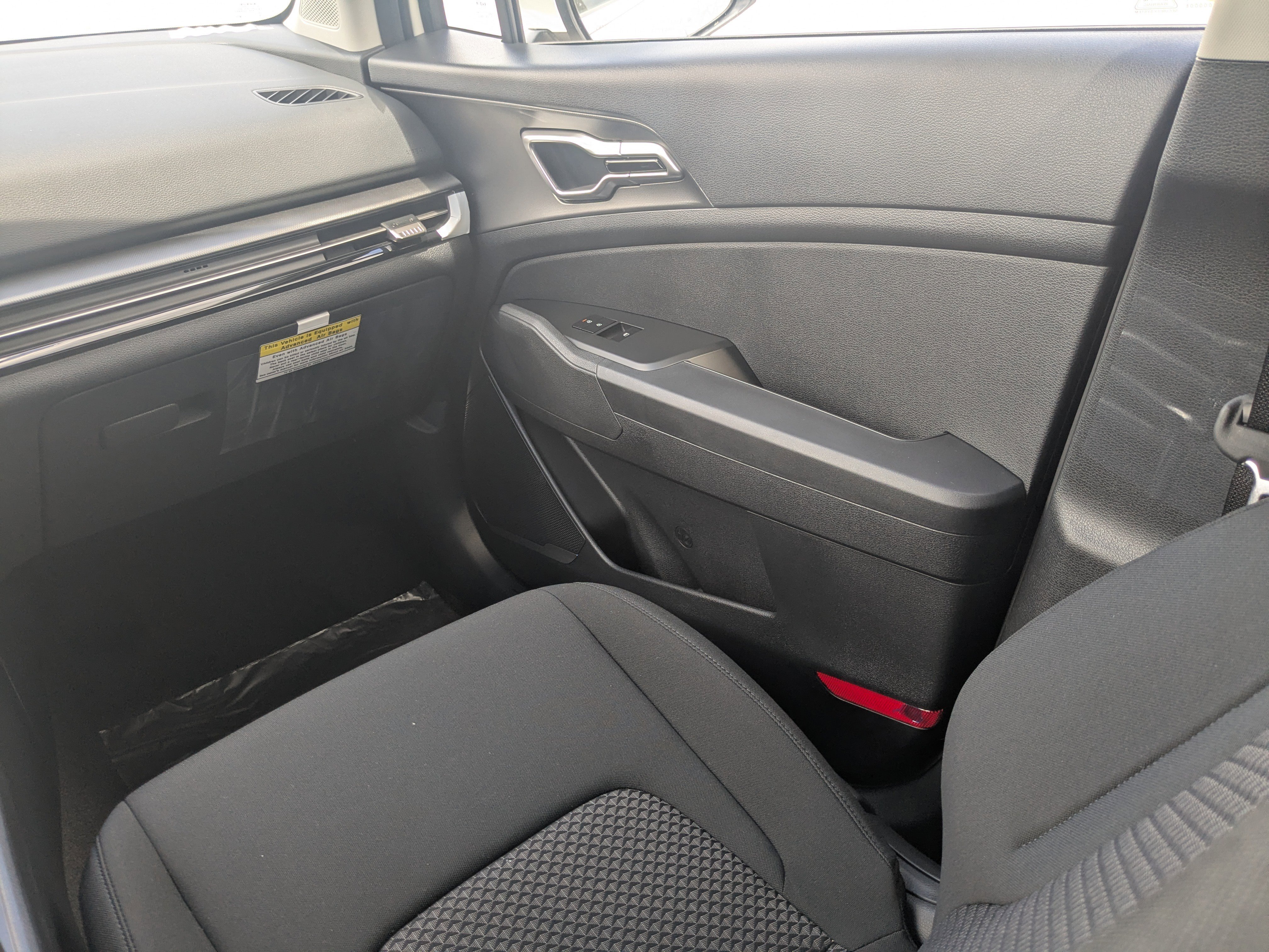 New 2026 Snow White Pearl Kia LX image 20