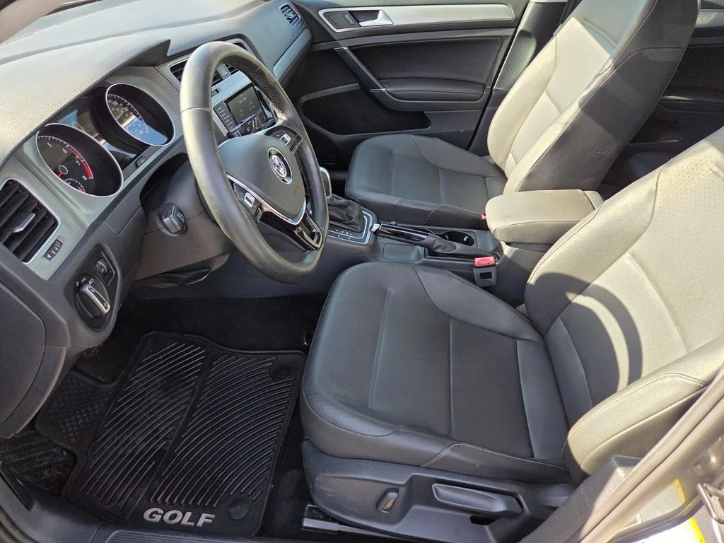 Used 2015 Gray Volkswagen TSI S 4-Door image 13