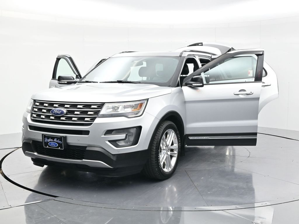 Used 2017 Ingot Silver Ford XLT image 55