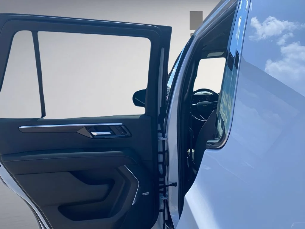 New 2026 Polar White Tricoat Chevrolet Premier image 30