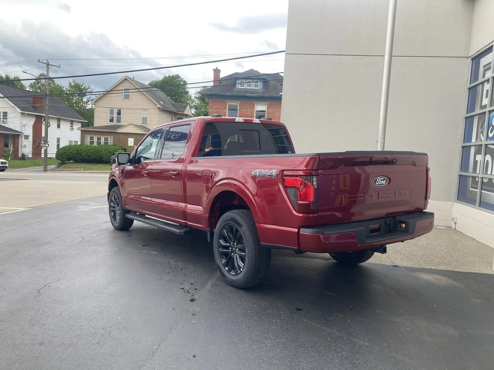 New 2026 Ruby Red Metallic Tinted Clearcoat Ford XLT image 4