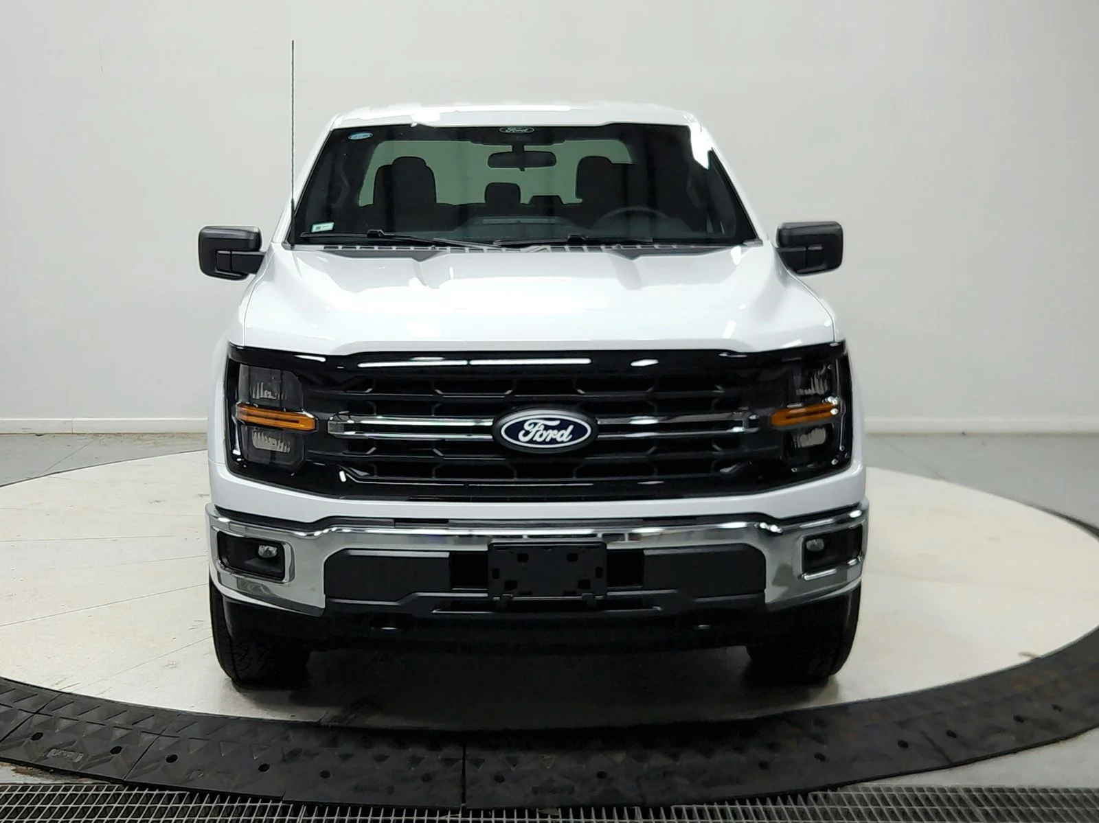 New 2026 White Ford XLT image 3